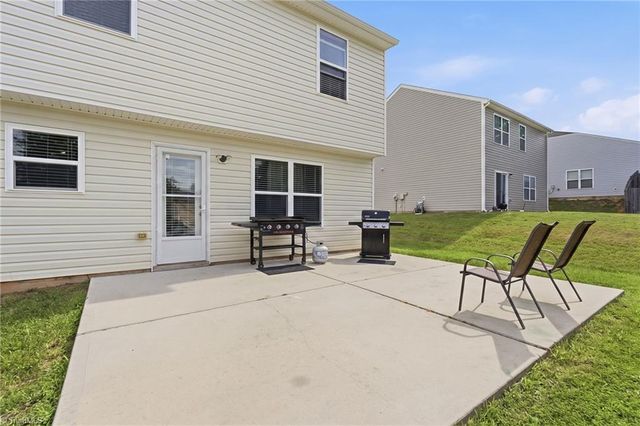 551 Clear Meadow Drive, Winston-salem, NC 27107