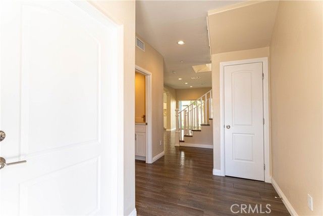 9246 Cedros 6, Panorama City (los Angeles), CA 91402
