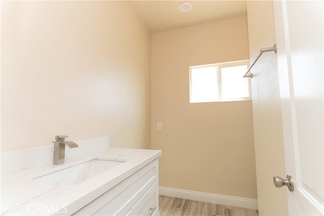 9246 Cedros 6, Panorama City (los Angeles), CA 91402