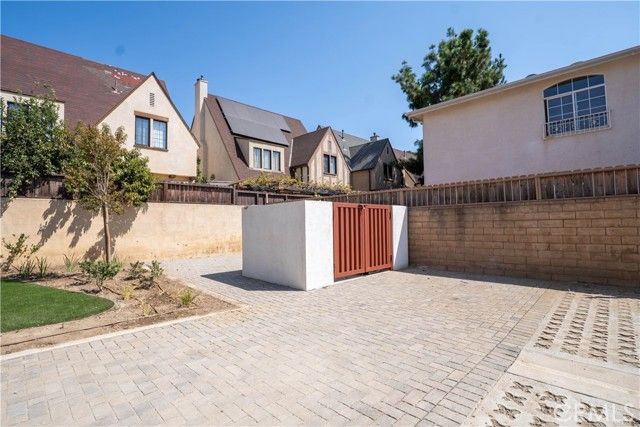 9246 Cedros 6, Panorama City (los Angeles), CA 91402