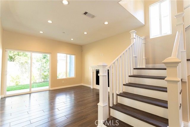 9246 Cedros 6, Panorama City (los Angeles), CA 91402
