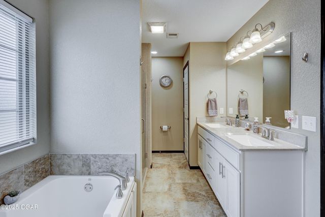 2502 W 29th Street, Joplin, MO 64804