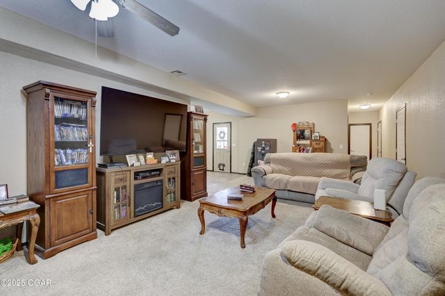 2502 W 29th Street, Joplin, MO 64804