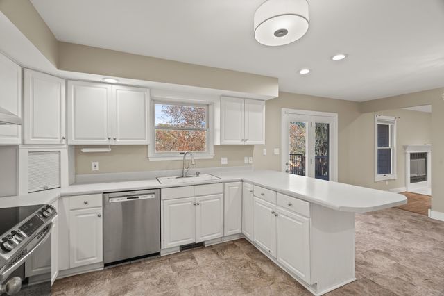 4506 KIRKDALE CT, Columbia, MO 65203