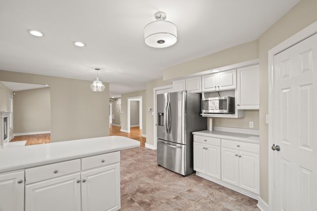 4506 KIRKDALE CT, Columbia, MO 65203