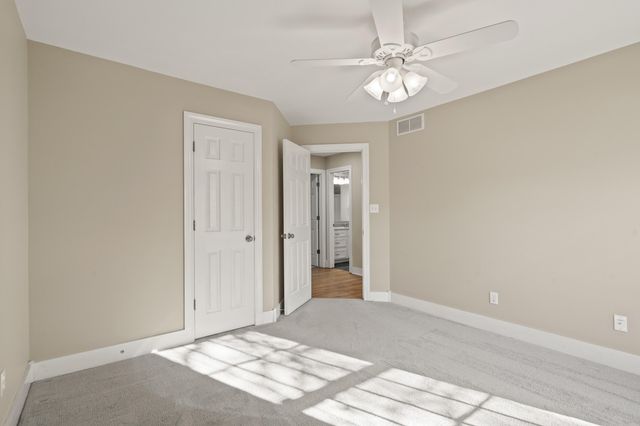 4506 KIRKDALE CT, Columbia, MO 65203