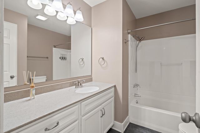 4506 KIRKDALE CT, Columbia, MO 65203