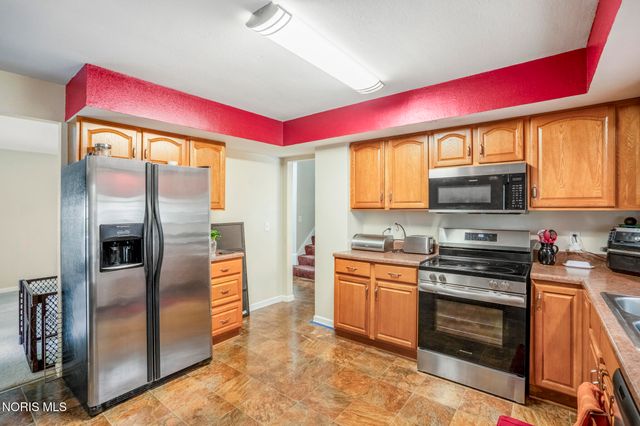 1854 Willowhill Lane, Toledo, OH 43615