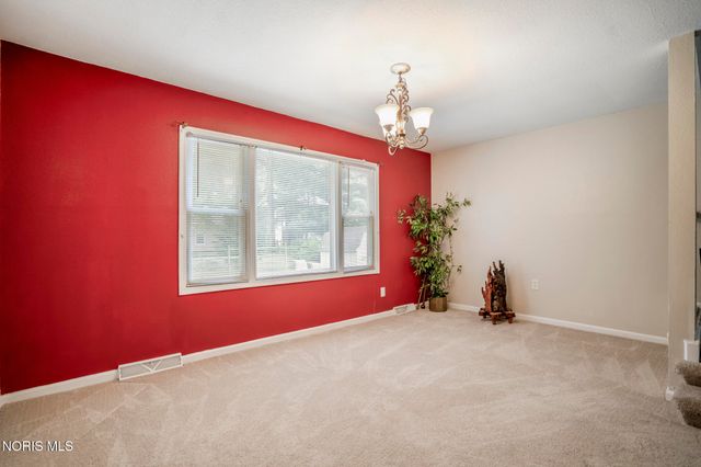 1854 Willowhill Lane, Toledo, OH 43615
