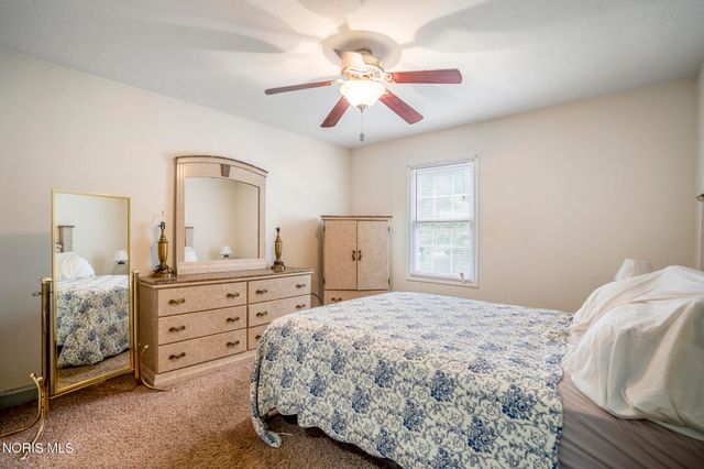 1854 Willowhill Lane, Toledo, OH 43615
