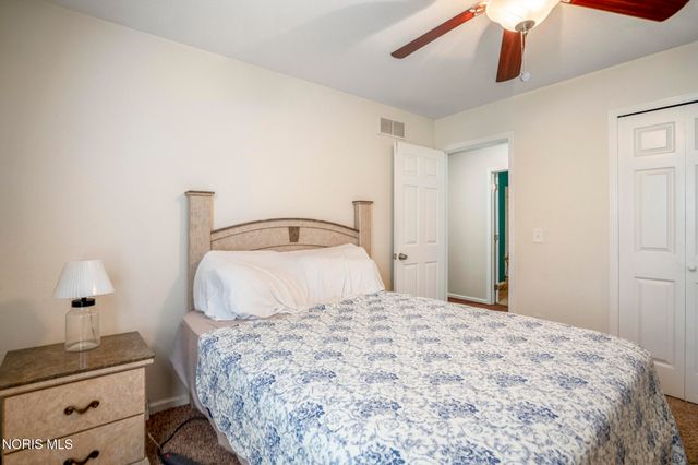 1854 Willowhill Lane, Toledo, OH 43615