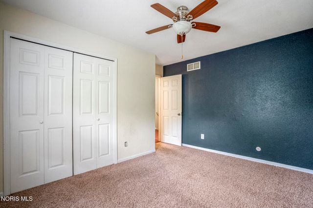 1854 Willowhill Lane, Toledo, OH 43615