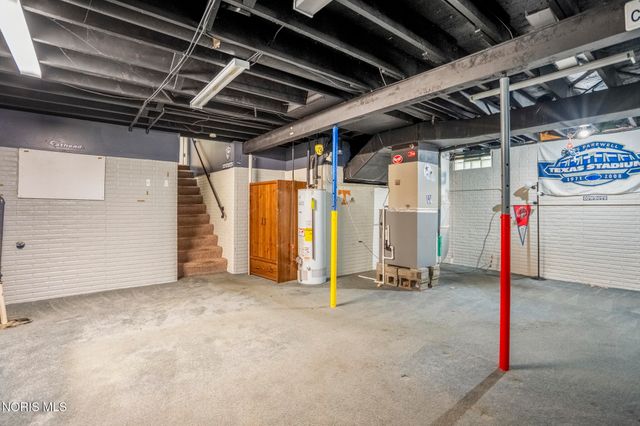 1854 Willowhill Lane, Toledo, OH 43615