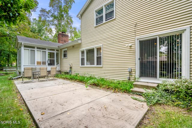1854 Willowhill Lane, Toledo, OH 43615