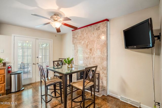 1854 Willowhill Lane, Toledo, OH 43615