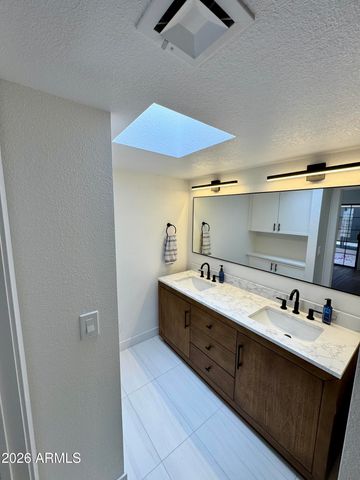 11074 E YUCCA Street, Scottsdale, AZ 85259