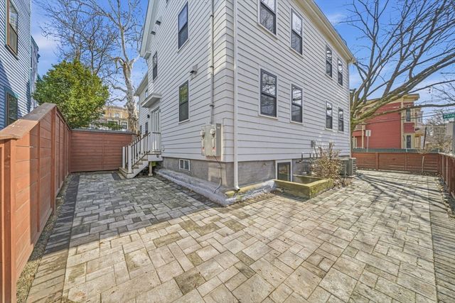 73-75 Prince St 75, Cambridge, MA 02139