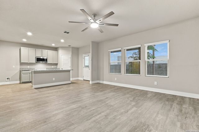 3010 Neptunes Sea, Converse, TX 78109