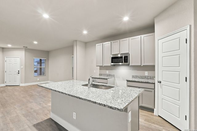 3010 Neptunes Sea, Converse, TX 78109