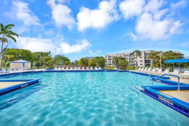 10442 Sunrise Lakes Boulevard 312, Sunrise, FL 33322