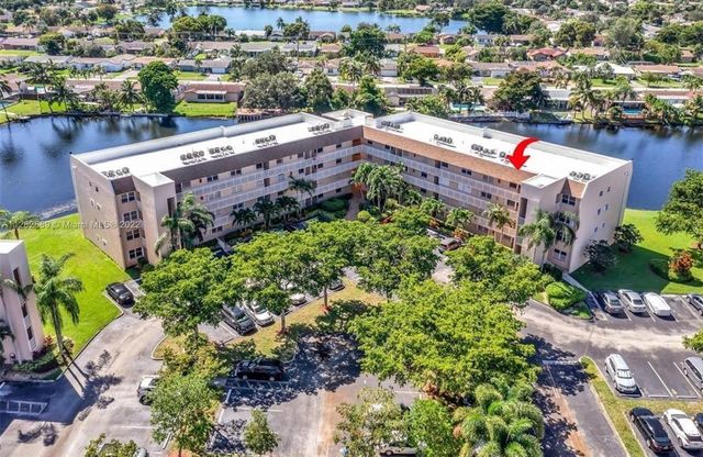 10442 Sunrise Lakes Boulevard 312, Sunrise, FL 33322