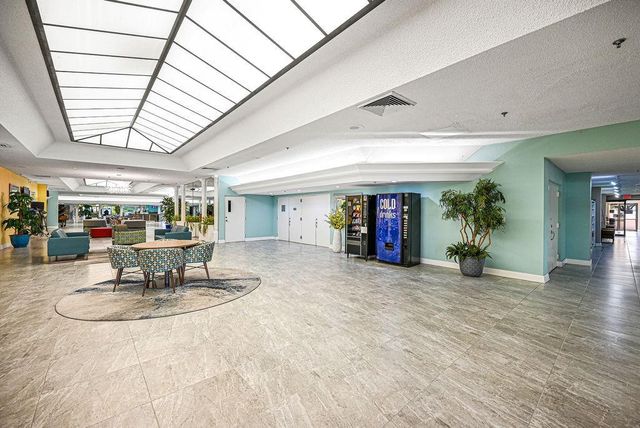 10442 Sunrise Lakes Boulevard 312, Sunrise, FL 33322