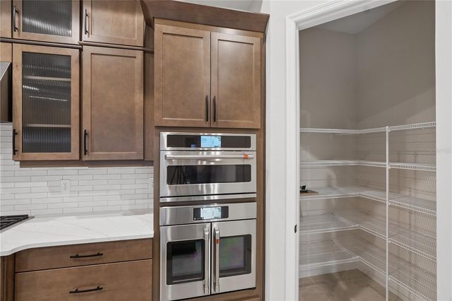 1953 ARCHING BRANCH, Zephyrhills, FL 33541