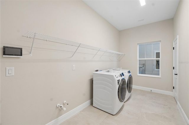 1953 ARCHING BRANCH, Zephyrhills, FL 33541