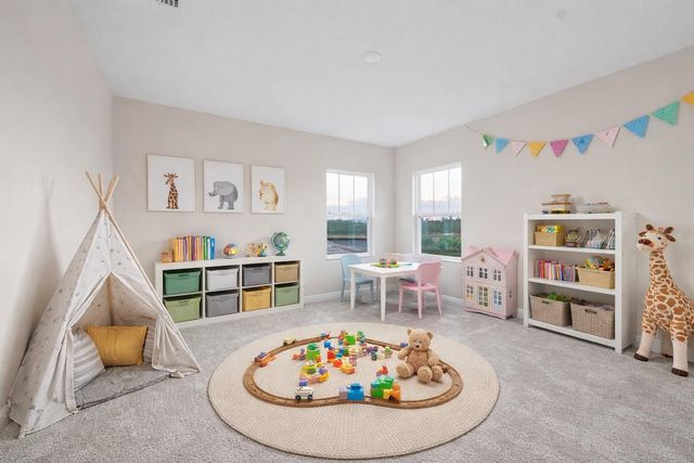 1953 ARCHING BRANCH, Zephyrhills, FL 33541