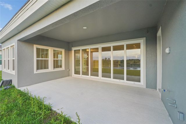 1953 ARCHING BRANCH, Zephyrhills, FL 33541