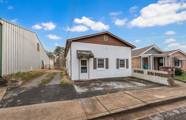 510 Washington Ct, Clarksville, TN 37040