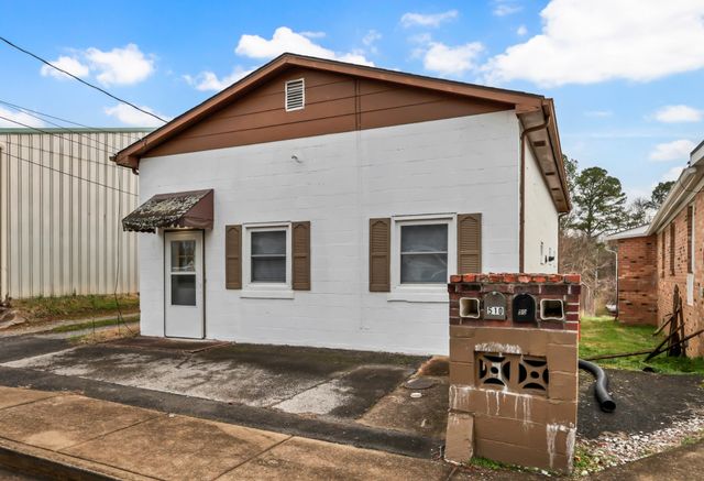 510 Washington Ct, Clarksville, TN 37040