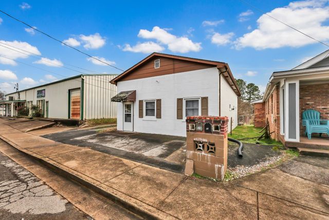 510 Washington Ct, Clarksville, TN 37040