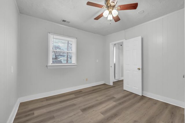 510 Washington Ct, Clarksville, TN 37040