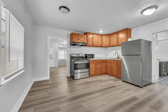 510 Washington Ct, Clarksville, TN 37040