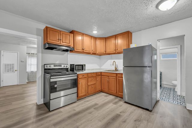 510 Washington Ct, Clarksville, TN 37040