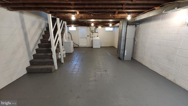 2247 GRAYTHORN RD, Middle River, MD 21220