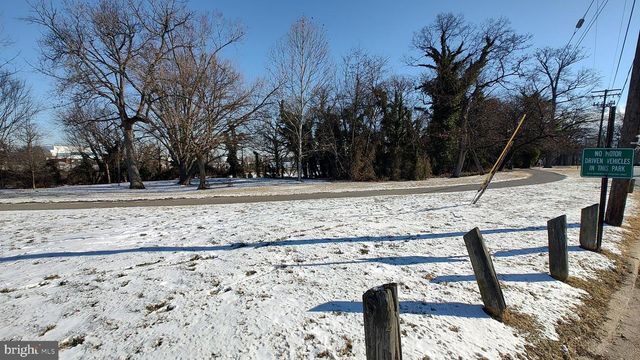 2247 GRAYTHORN RD, Middle River, MD 21220