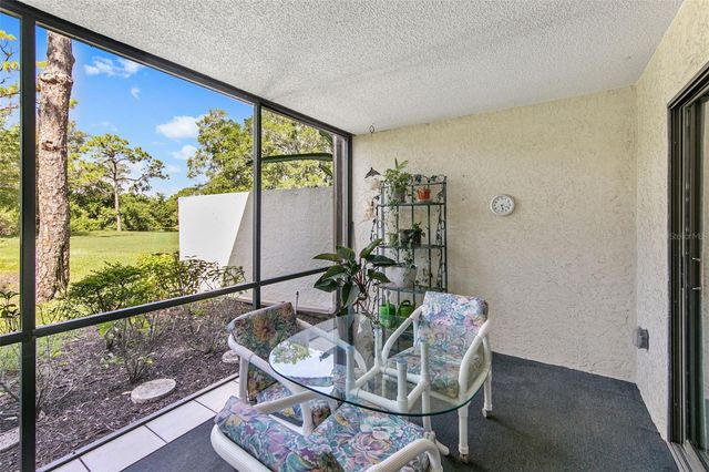 611 WOODLAWN DRIVE 611, Bradenton, FL 34210