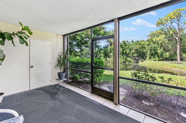 611 WOODLAWN DRIVE 611, Bradenton, FL 34210