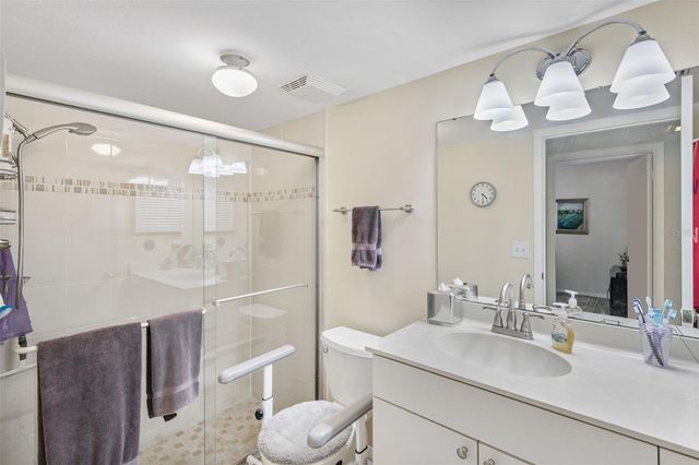 611 WOODLAWN DRIVE 611, Bradenton, FL 34210