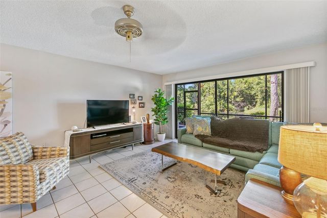 611 WOODLAWN DRIVE 611, Bradenton, FL 34210