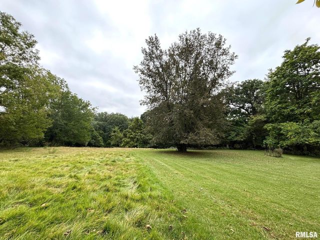 450 S MAIN Street, Creve Coeur, IL 61610