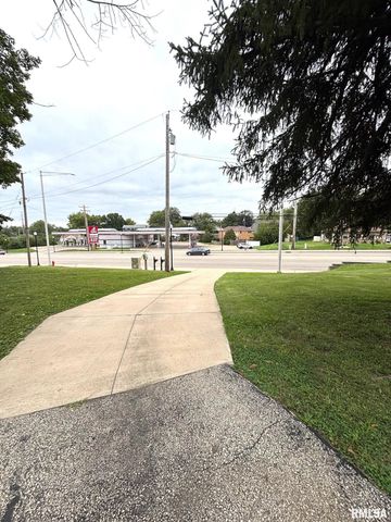 450 S MAIN Street, Creve Coeur, IL 61610