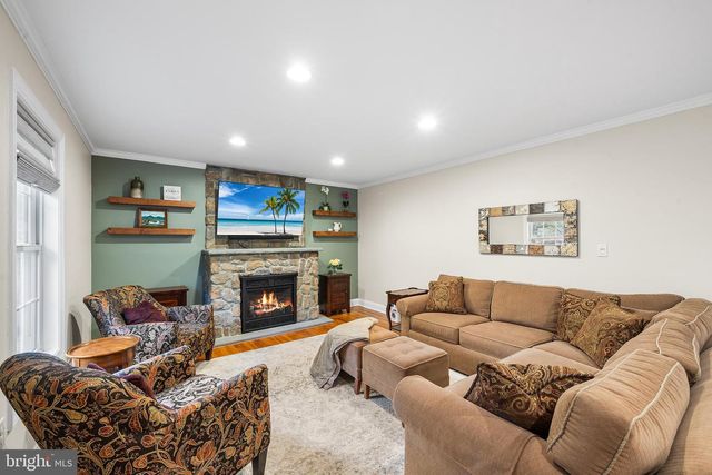 21 ANGUS LN, Warren, NJ 07059