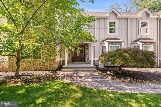 21 ANGUS LN, Warren, NJ 07059