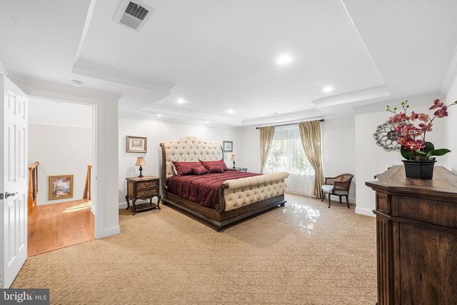 21 ANGUS LN, Warren, NJ 07059