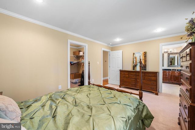 21 ANGUS LN, Warren, NJ 07059