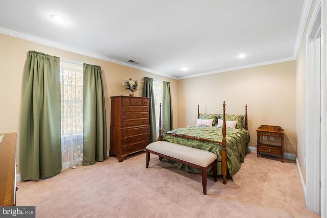 21 ANGUS LN, Warren, NJ 07059