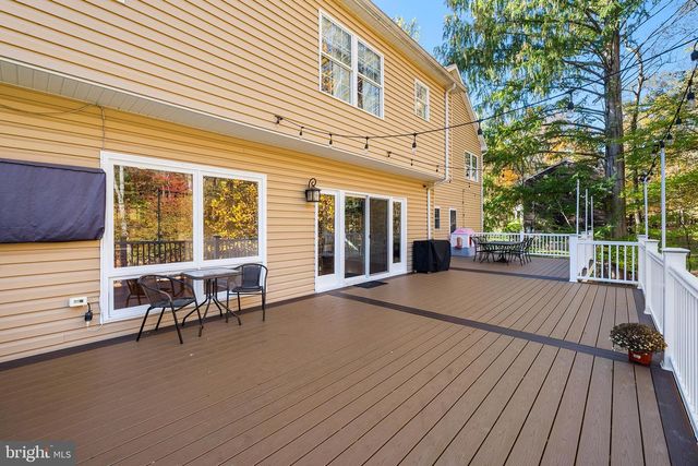 21 ANGUS LN, Warren, NJ 07059